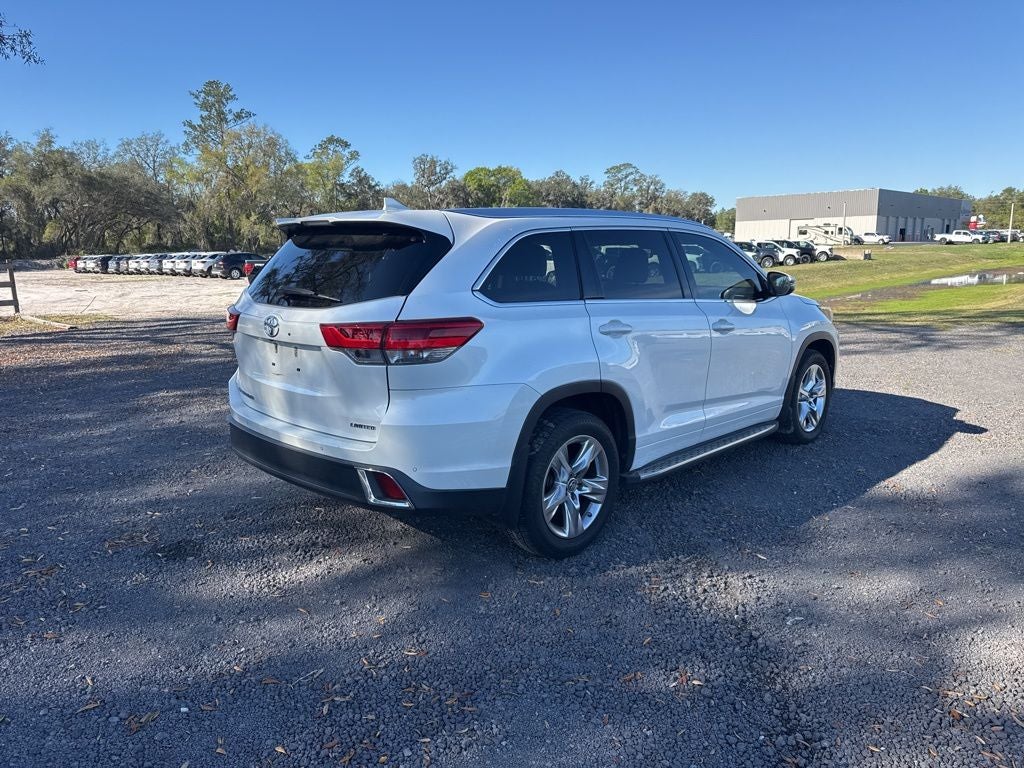 2017 Toyota Highlander Base