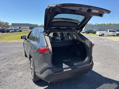 2022 Toyota RAV4 Hybrid XLE Premium