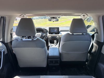 2022 Toyota RAV4 Hybrid XLE Premium