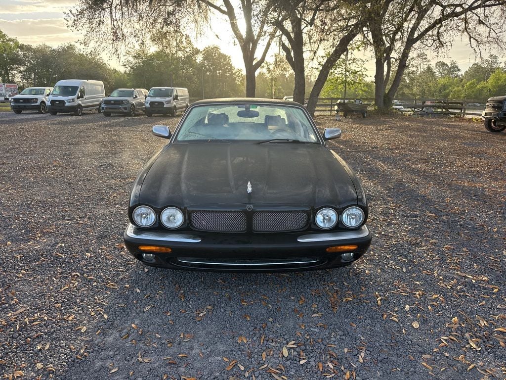 2003 Jaguar XJ8 Base