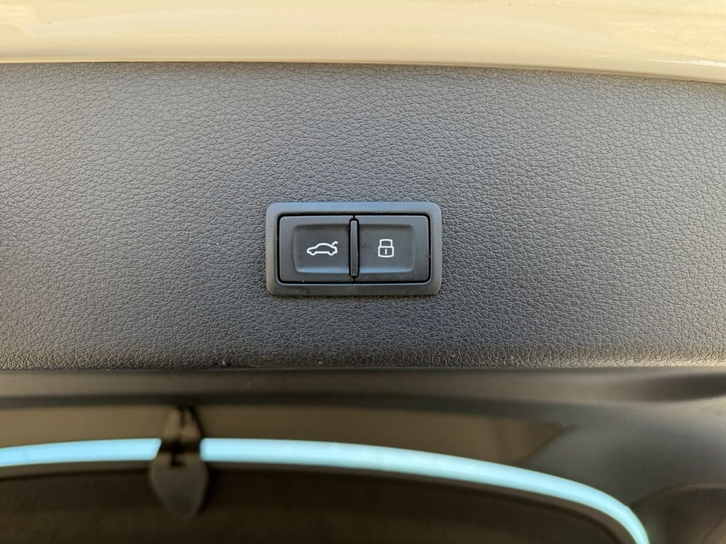 2023 Audi e-tron Sportback S line Premium Plus quattro