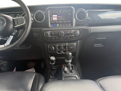 2023 Jeep Wrangler 4-Door Sahara Altitude 4x4