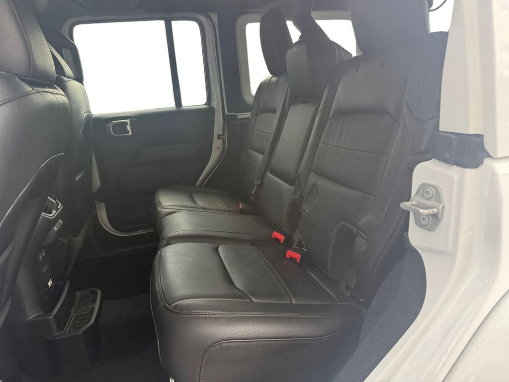 2023 Jeep Wrangler 4-Door Sahara Altitude 4x4