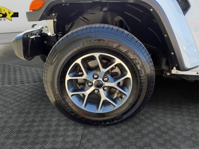 2023 Jeep Wrangler 4-Door Sahara 4x4