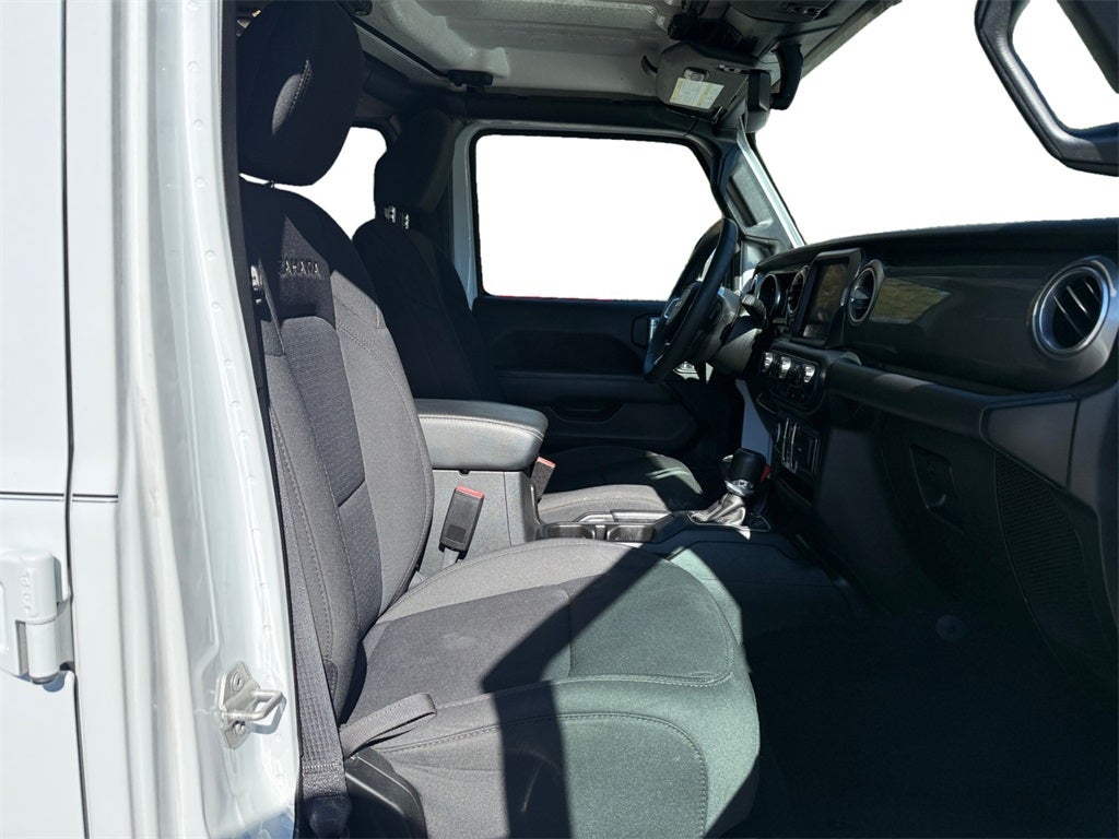 2023 Jeep Wrangler 4-Door Sahara 4x4