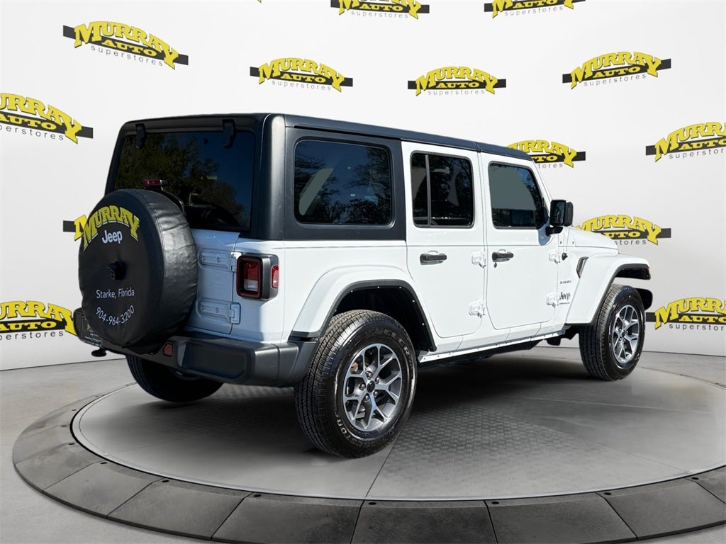 2023 Jeep Wrangler 4-Door Sahara 4x4