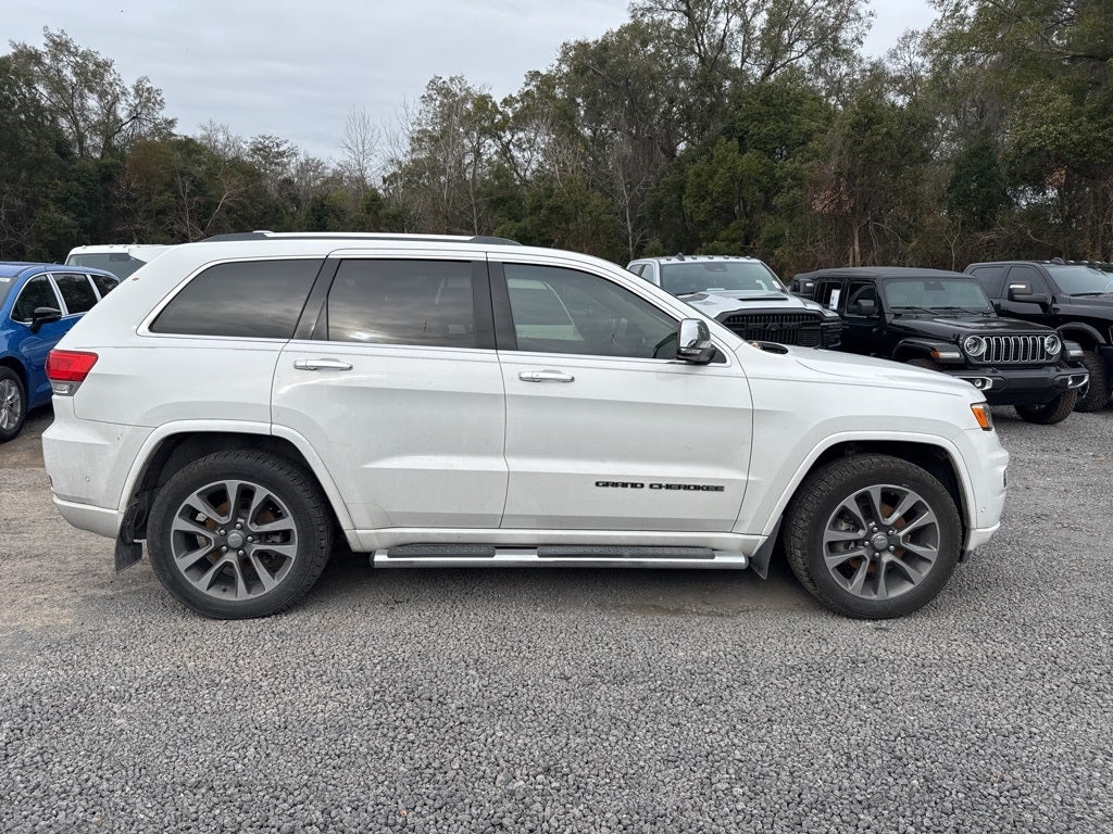 2017 Jeep Grand Cherokee Overland 4x2