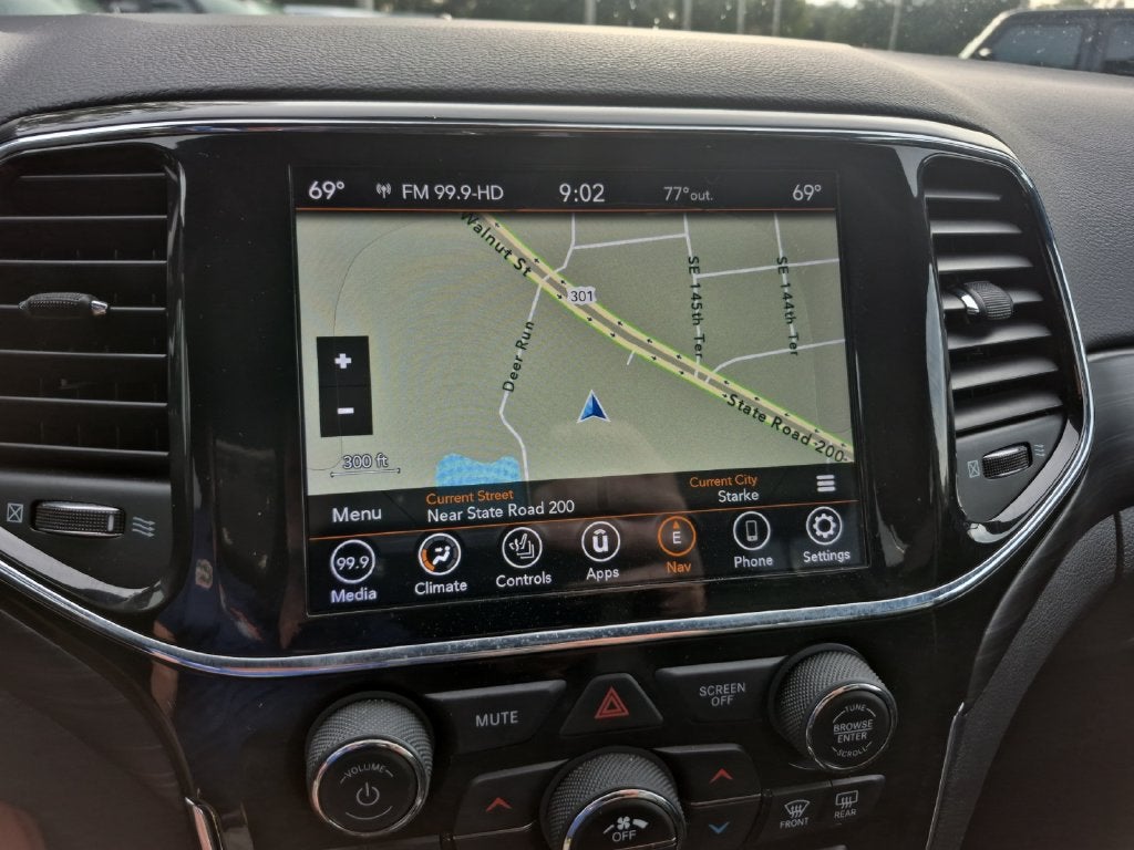 2021 Jeep Grand Cherokee Laredo X 4x4