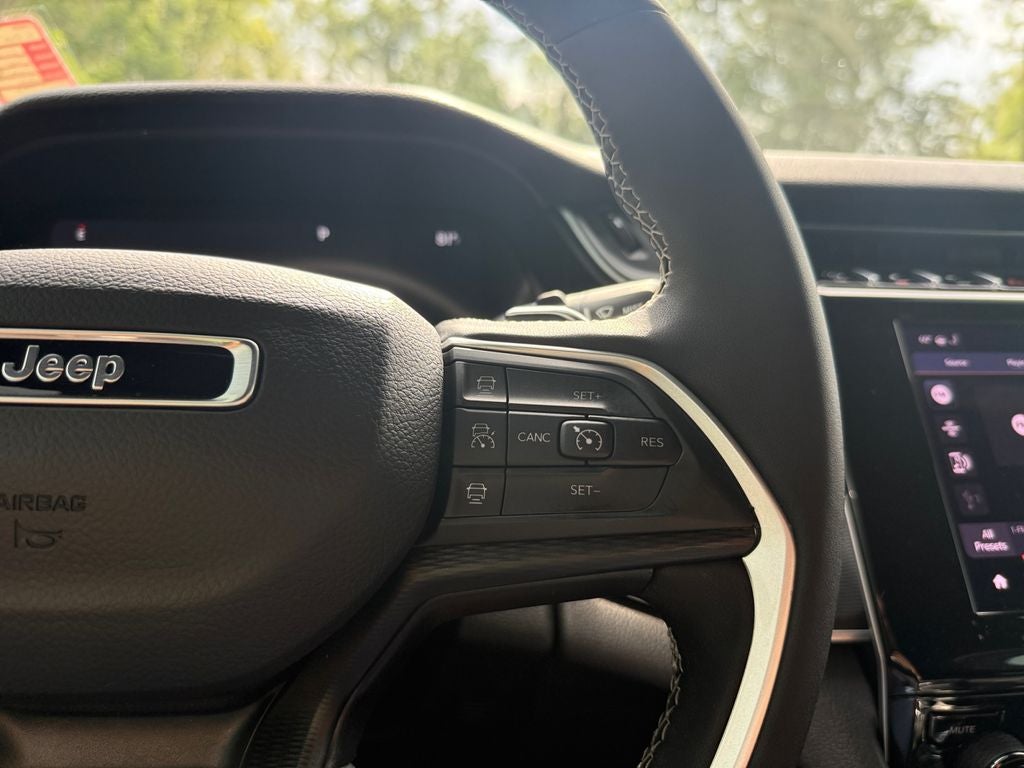 2025 Jeep Grand Cherokee Altitude X 4x2