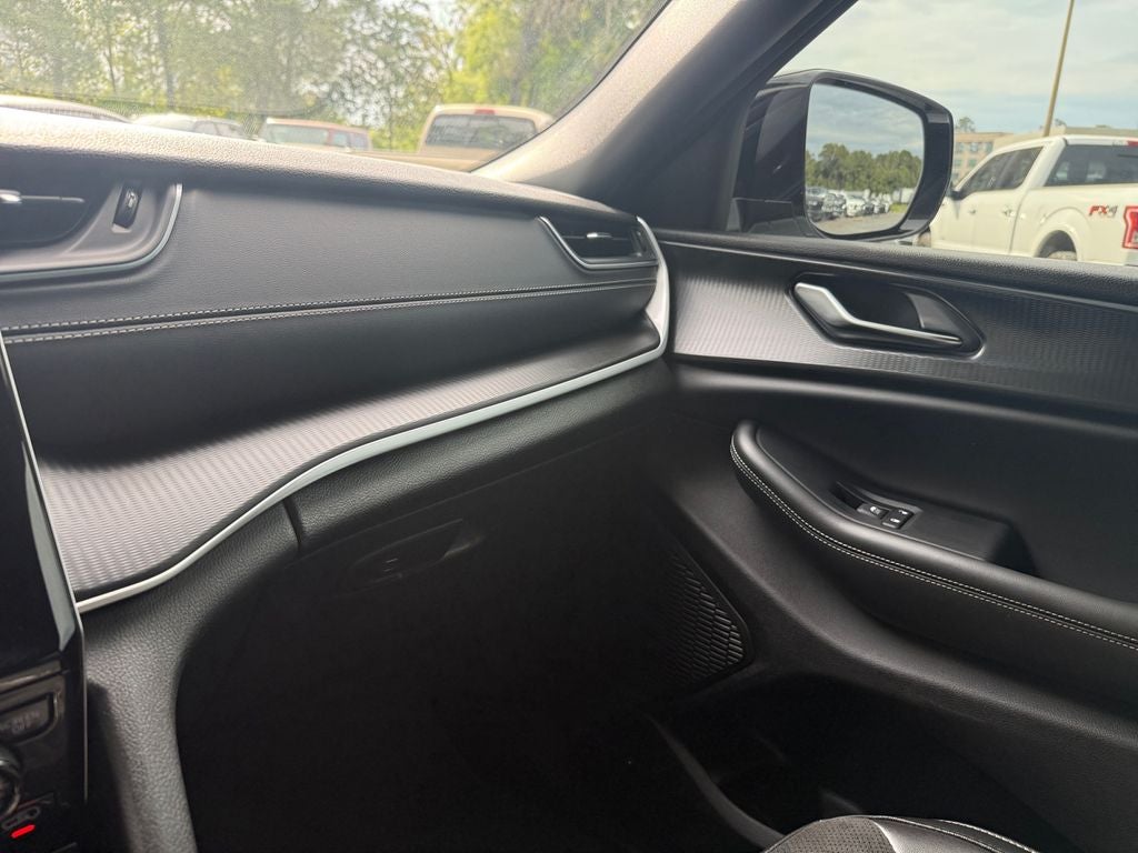 2025 Jeep Grand Cherokee Altitude X 4x2