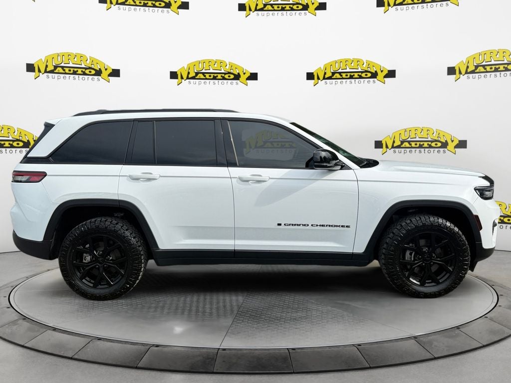 2025 Jeep Grand Cherokee Altitude X 4x2