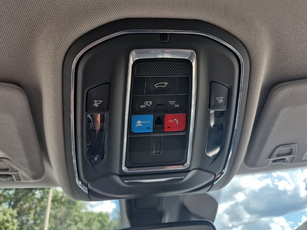 2022 Jeep Grand Cherokee Limited 4x2