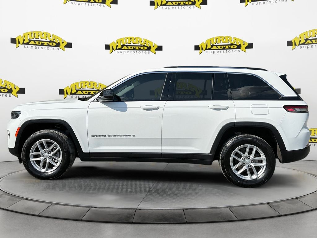 2023 Jeep Grand Cherokee Laredo 4x4