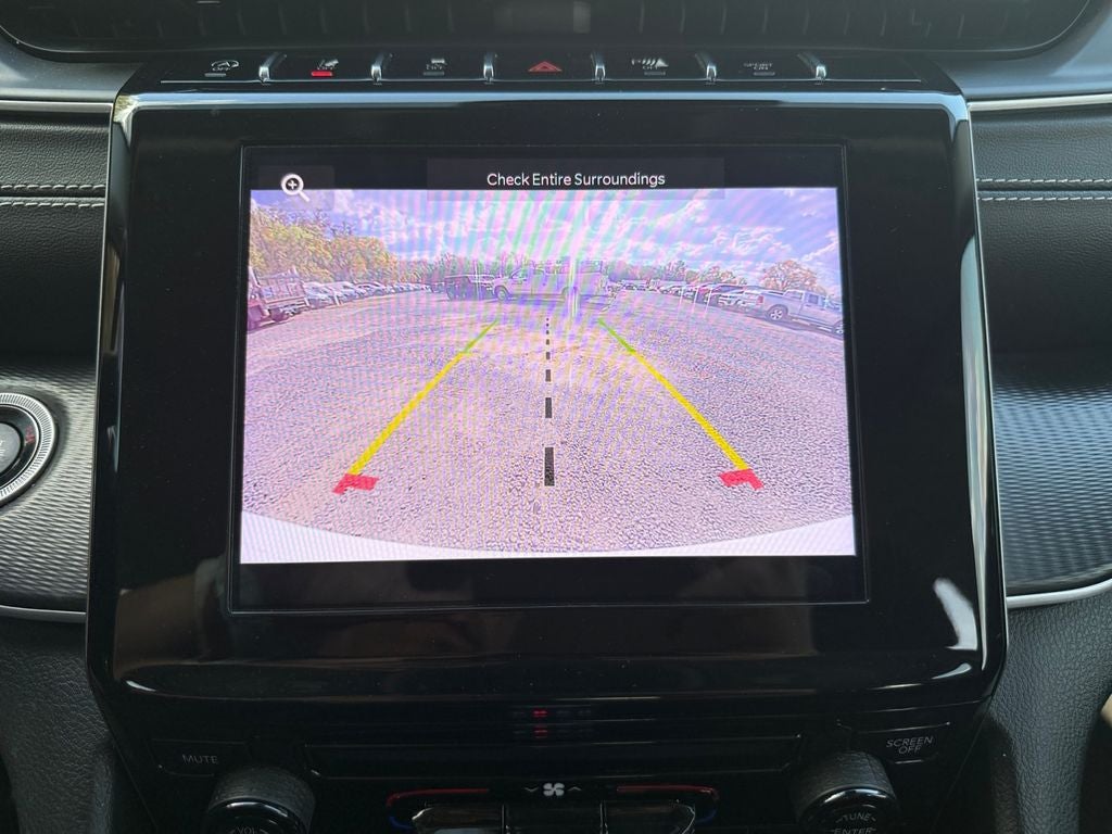 2023 Jeep Grand Cherokee Laredo 4x4