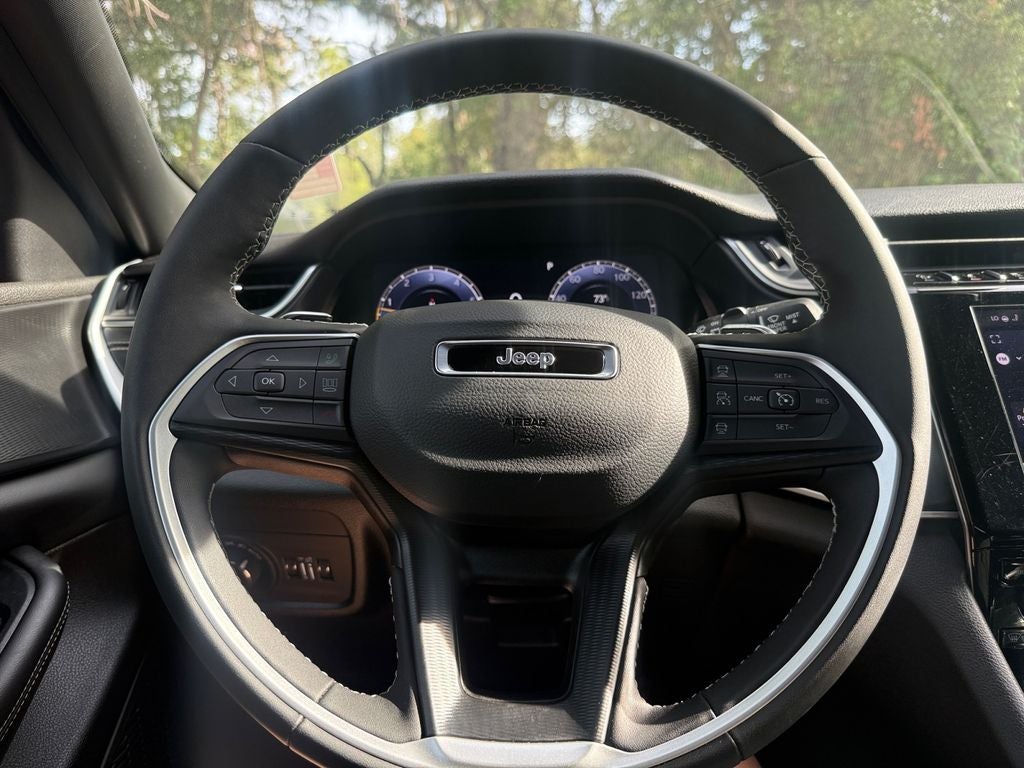 2024 Jeep Grand Cherokee L Laredo 4x4