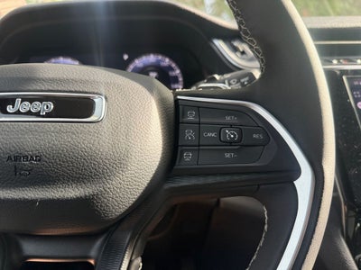 2024 Jeep Grand Cherokee L Laredo 4x4