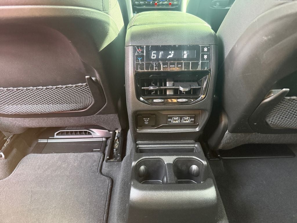 2024 Jeep Grand Cherokee L Laredo 4x4