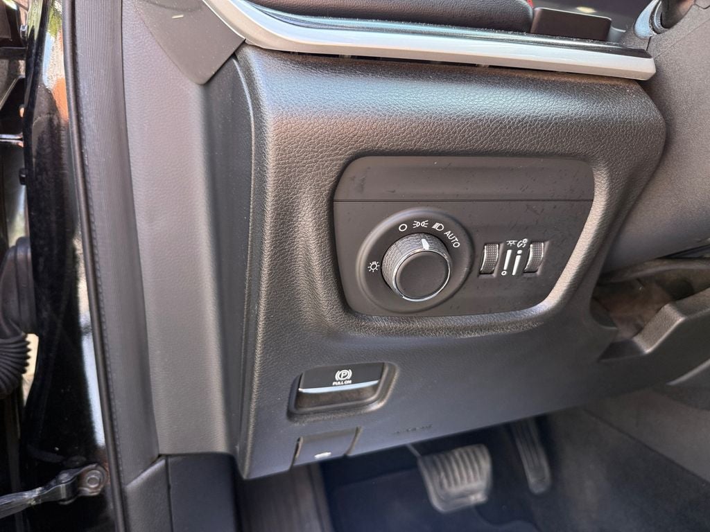 2021 Jeep Grand Cherokee L Laredo 4x4
