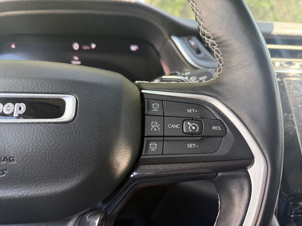 2021 Jeep Grand Cherokee L Laredo 4x4