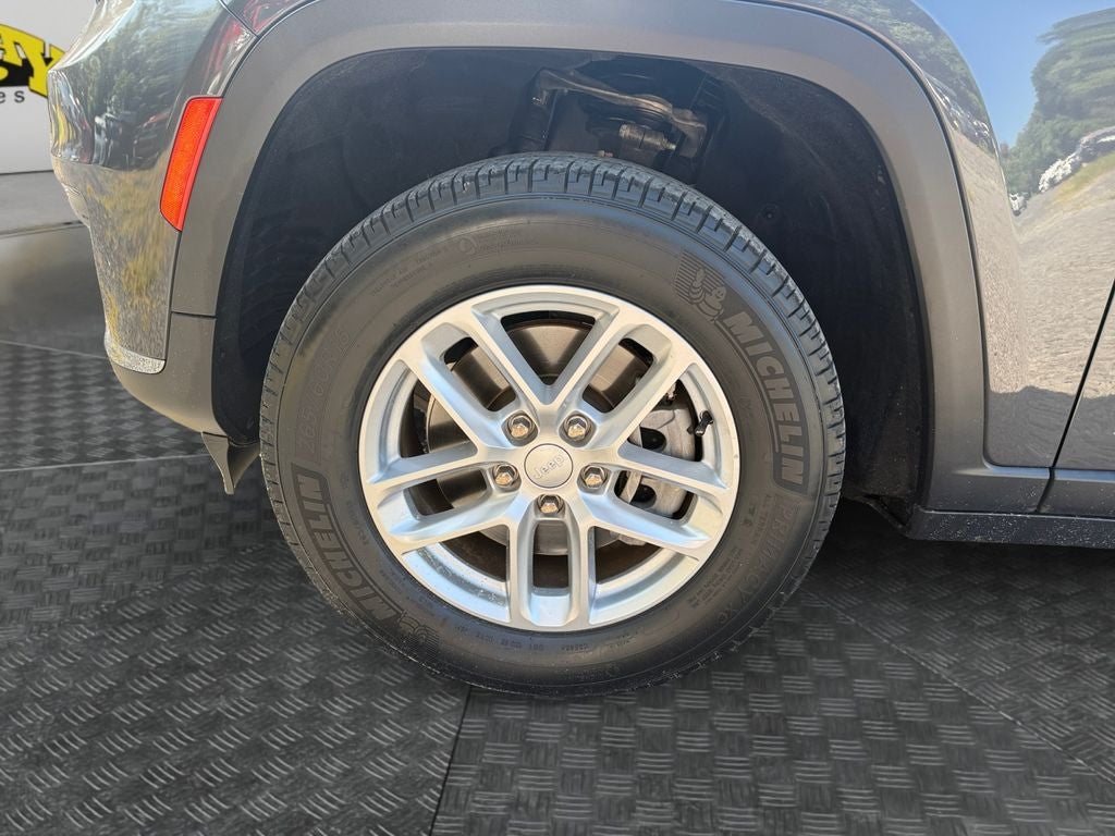 2021 Jeep Grand Cherokee L Laredo 4x4