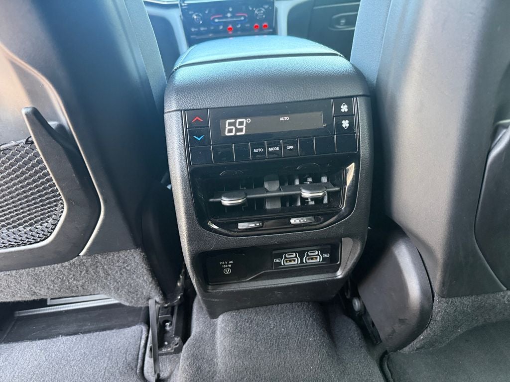 2021 Jeep Grand Cherokee L Laredo 4x4