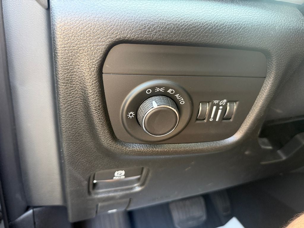 2023 Jeep Grand Cherokee L Altitude 4x4