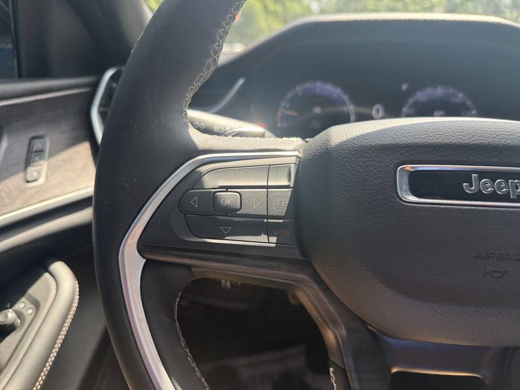 2025 Jeep Grand Cherokee L Limited 4x4