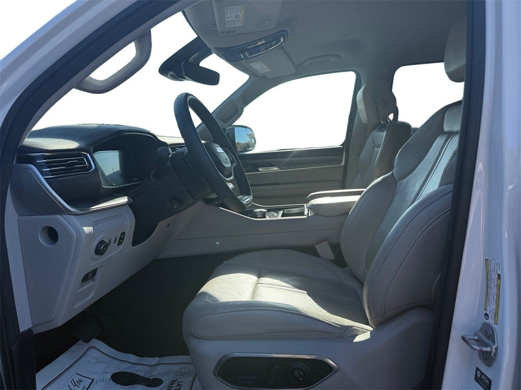 2024 Jeep Wagoneer Series II 4x2