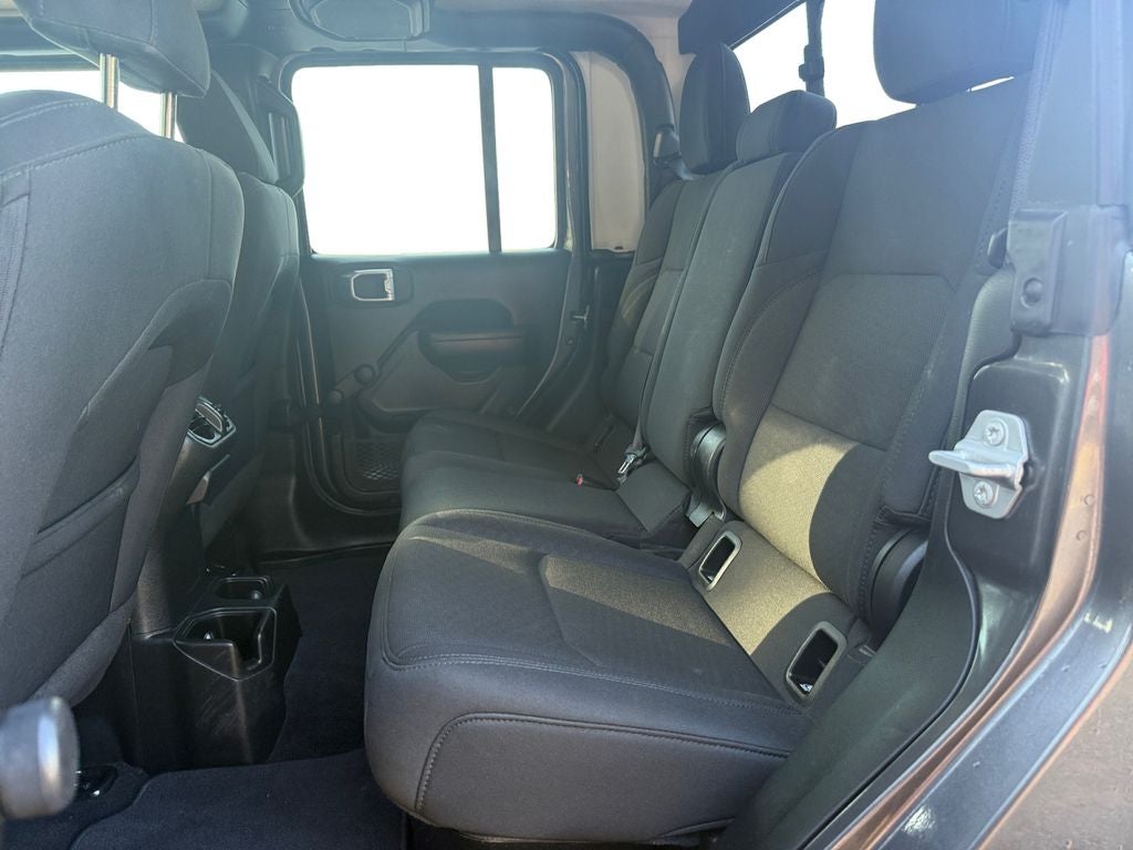 2021 Jeep Gladiator Willys Sport 4x4