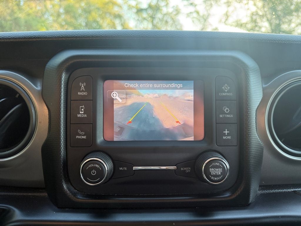2021 Jeep Gladiator Willys Sport 4x4