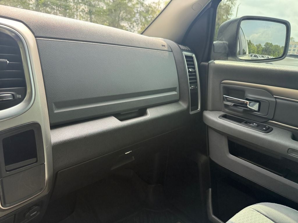 2019 RAM 1500 Classic SLT Crew Cab 4x2 5'7' Box