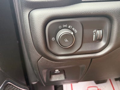2024 RAM 1500 Laramie Crew Cab 4x2 5'7' Box