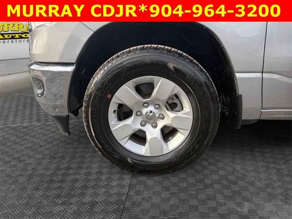 2024 RAM 1500 Laramie Crew Cab 4x2 5'7' Box