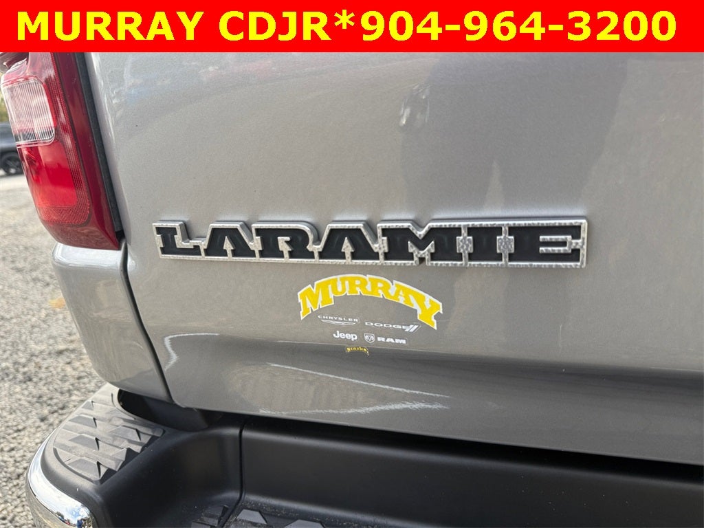 2024 RAM 1500 Laramie Crew Cab 4x2 5'7' Box
