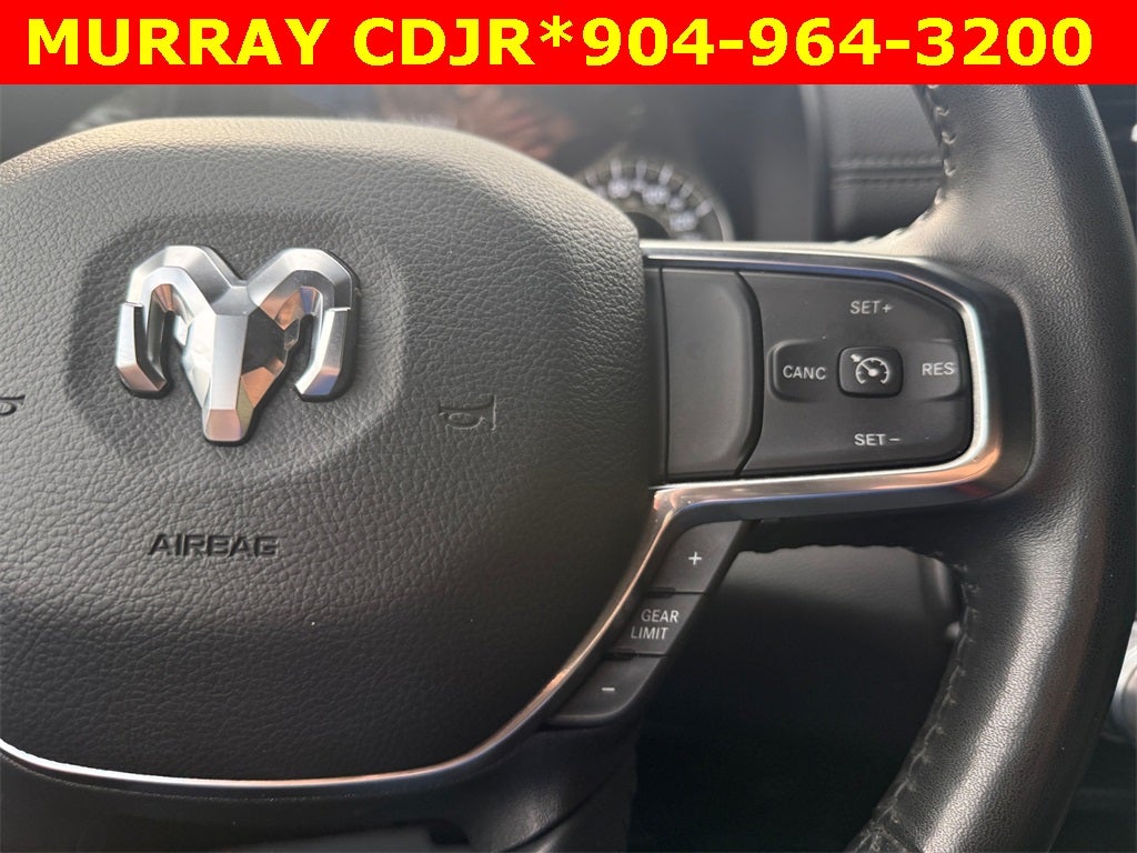 2024 RAM 1500 Laramie Crew Cab 4x2 5'7' Box