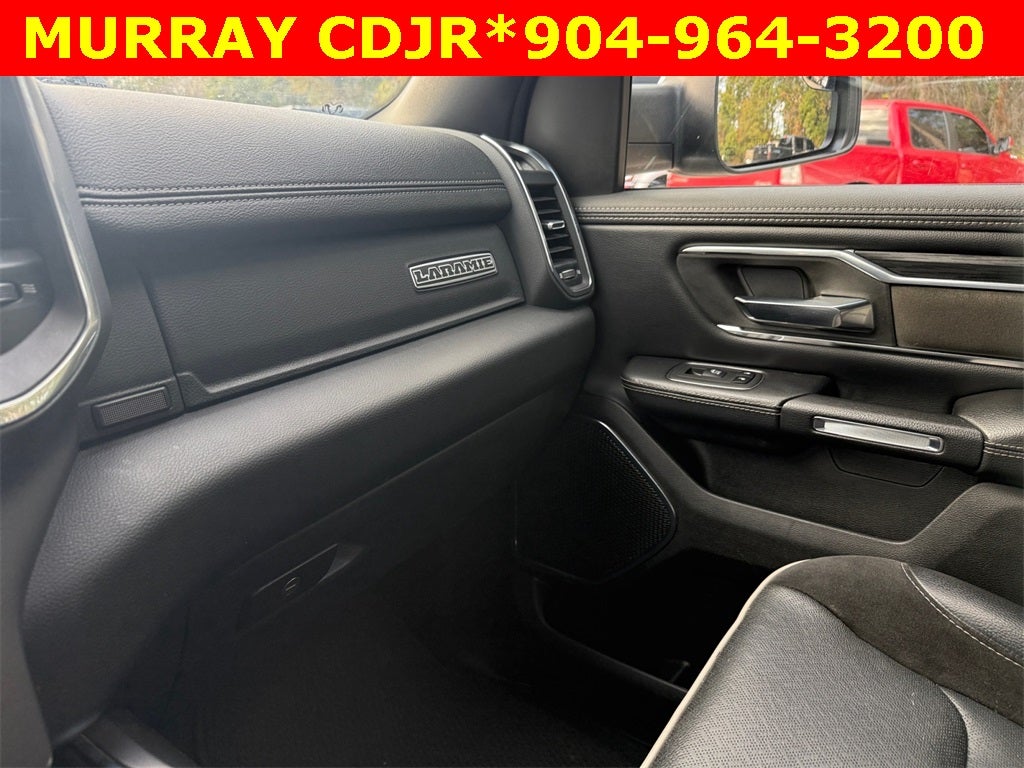 2024 RAM 1500 Laramie Crew Cab 4x2 5'7' Box