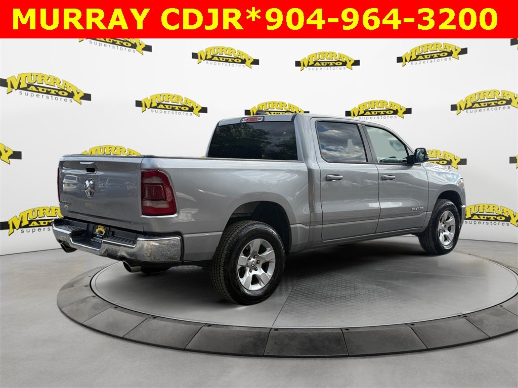 2024 RAM 1500 Laramie Crew Cab 4x2 5'7' Box