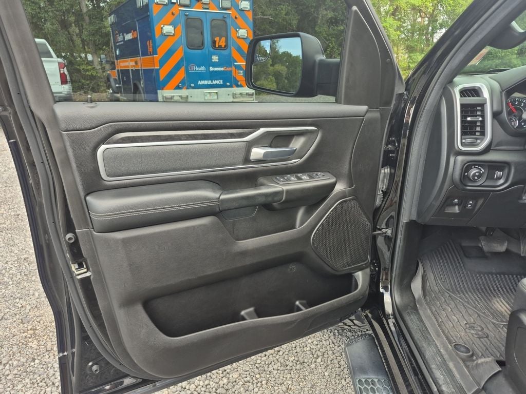 2022 RAM 1500 Big Horn Crew Cab 4x2 6'4' Box