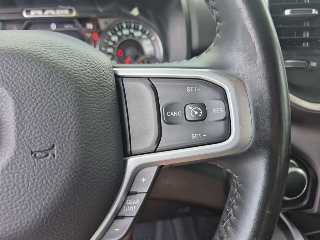 2022 RAM 1500 Big Horn Crew Cab 4x2 6'4' Box