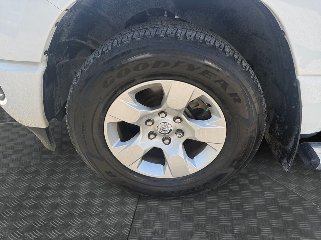 2022 RAM 1500 Big Horn Crew Cab 4x4 5'7' Box