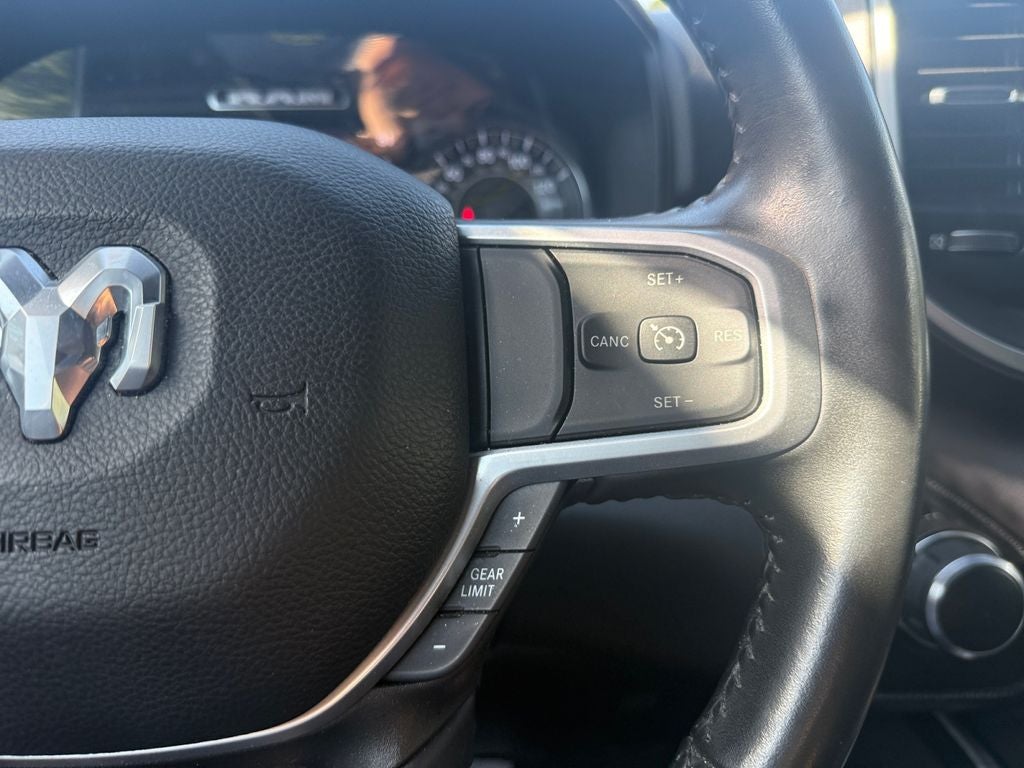 2022 RAM 1500 Big Horn Crew Cab 4x4 5'7' Box