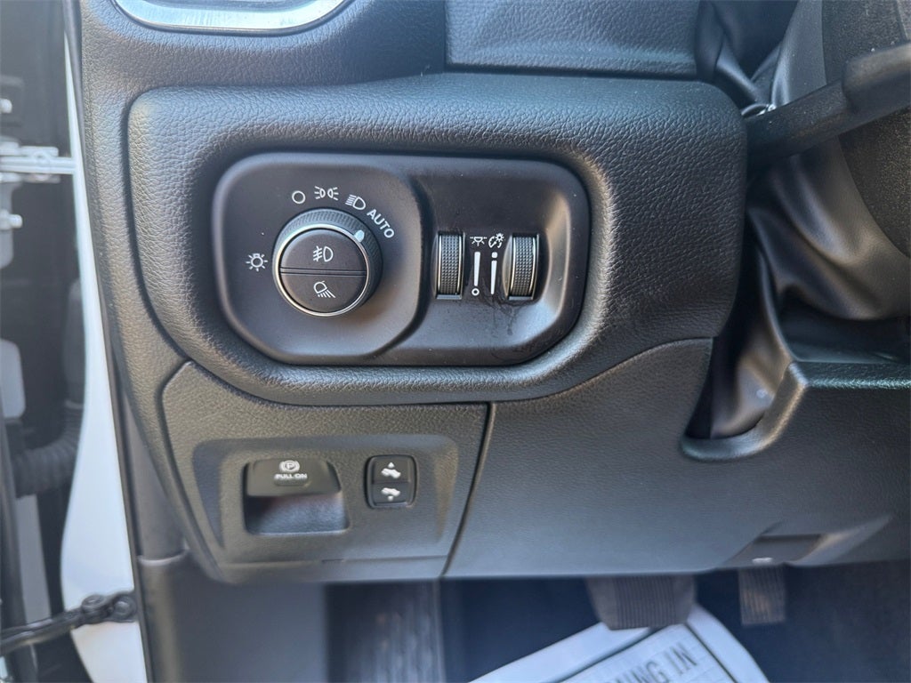 2025 RAM 1500 Laramie Crew Cab 4x4 5'7' Box