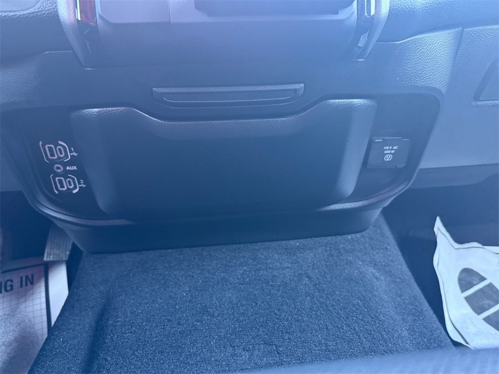 2025 RAM 1500 Laramie Crew Cab 4x4 5'7' Box