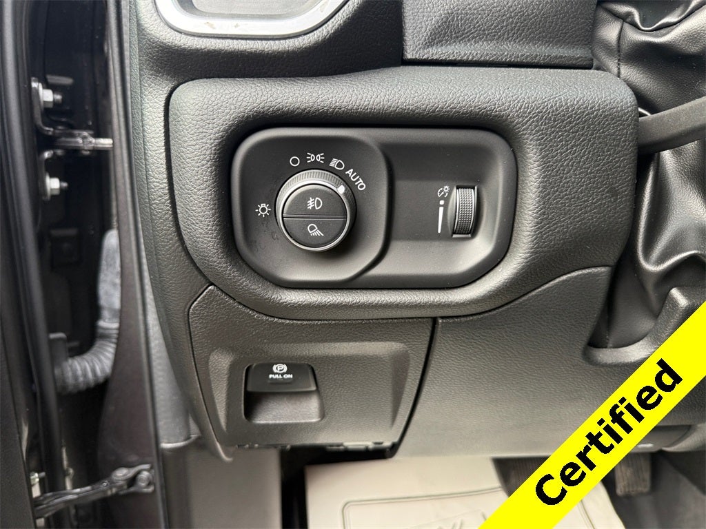 2023 RAM 1500 Big Horn Crew Cab 4x4 6'4' Box