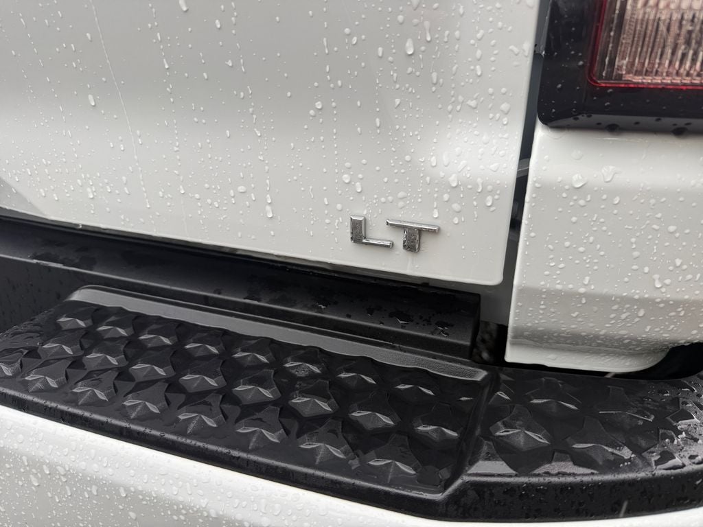 2024 Chevrolet Colorado 2WD LT