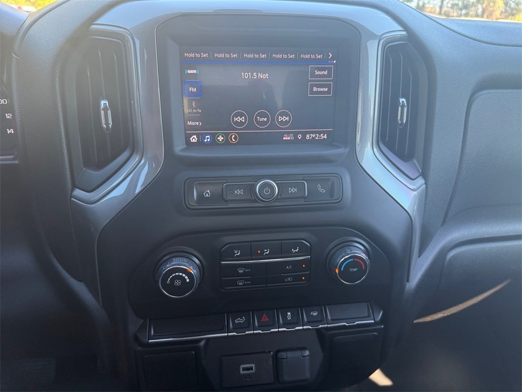 2020 Chevrolet Silverado 1500 2WD Double Cab Standard Bed Custom