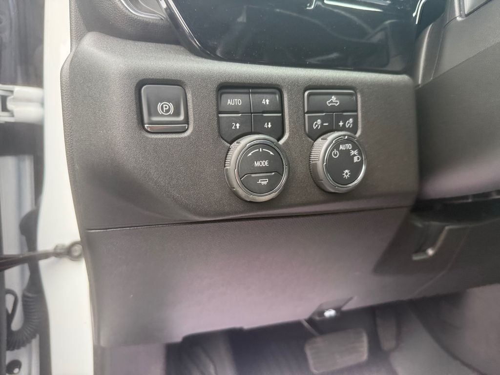2025 Chevrolet Silverado 1500 4WD Crew Cab Standard Bed LT