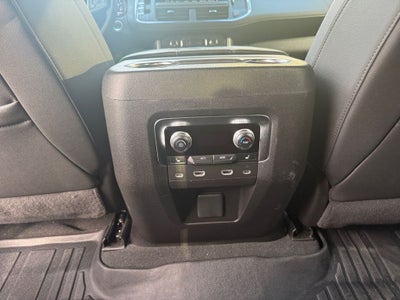 2024 GMC Yukon XL 4WD SLT