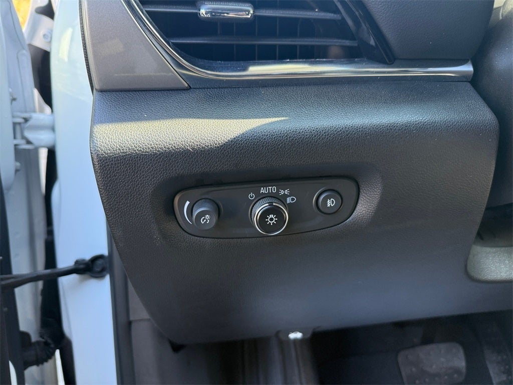 2021 Chevrolet Traverse FWD LT Leather