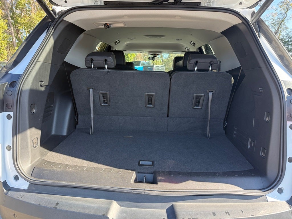 2021 Chevrolet Traverse FWD LT Leather